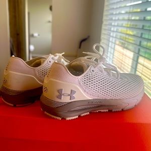 Under Armour HOVR Sonic 4 Bluetooth